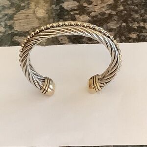 Classic cable bracelet